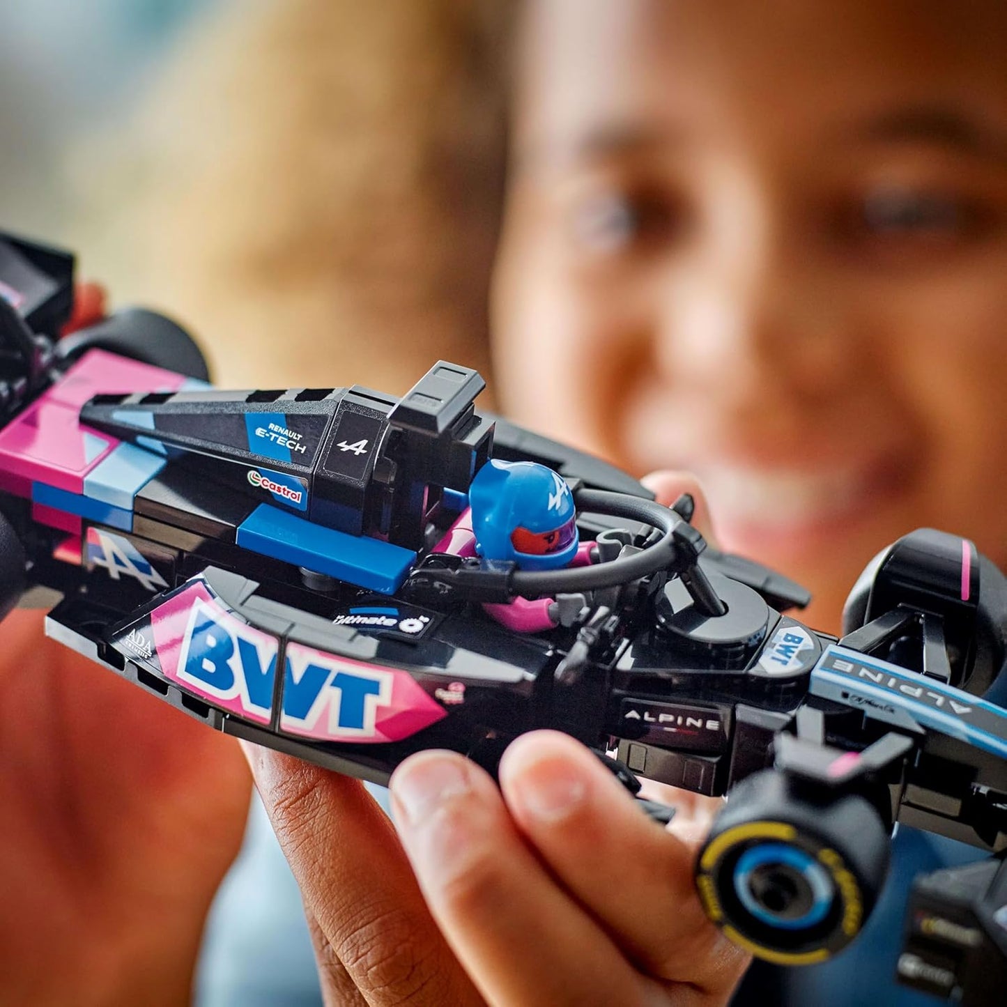 LEGO Speed Champions BWT Alpine F1 Team A524 Race Car Toy with a Collectible Formula 1 Driver Minifigure - Model Kits for 10+ Year Old Boys & Girls or Adult Motorsport Fans 77248