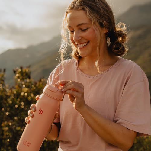 BOTTLE BOTTLE Insulated Water Bottle Stainless Steel 700ml（24oz） Bike Water Bottles with Straw and Adjustable Lid Daily Drink Flask Pill Organizer (salmon)