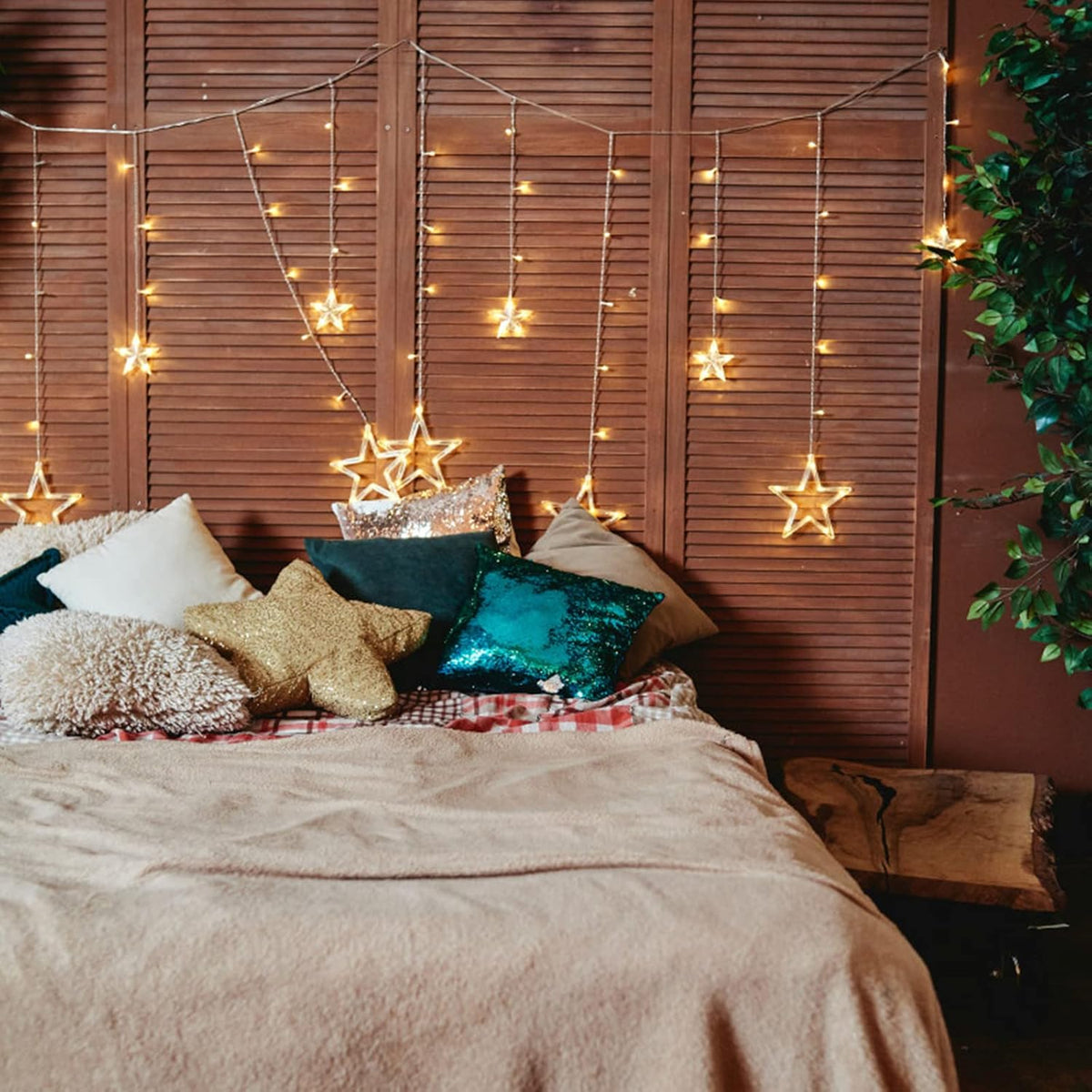 Jsdoin Christmas LED Stars Curtain Lights,12 Stars 138 Window Curtain String Lights with 8 Flashing Modes Decoration for Wedding, Party,Wall, Home Decorations,USB/Battery Powered (Warm White)